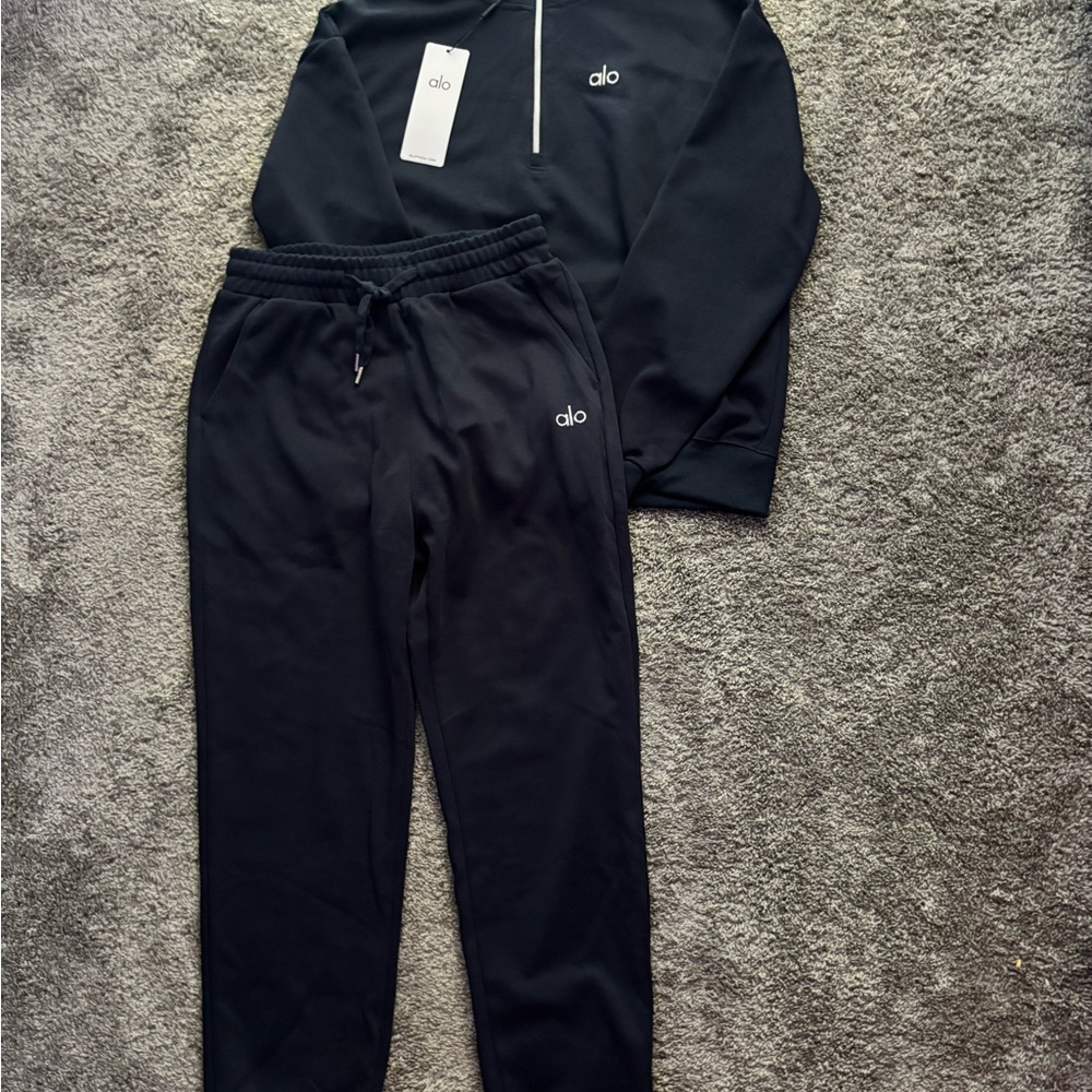 ALO Yoga womens Black Sweatpants and Pullover Set